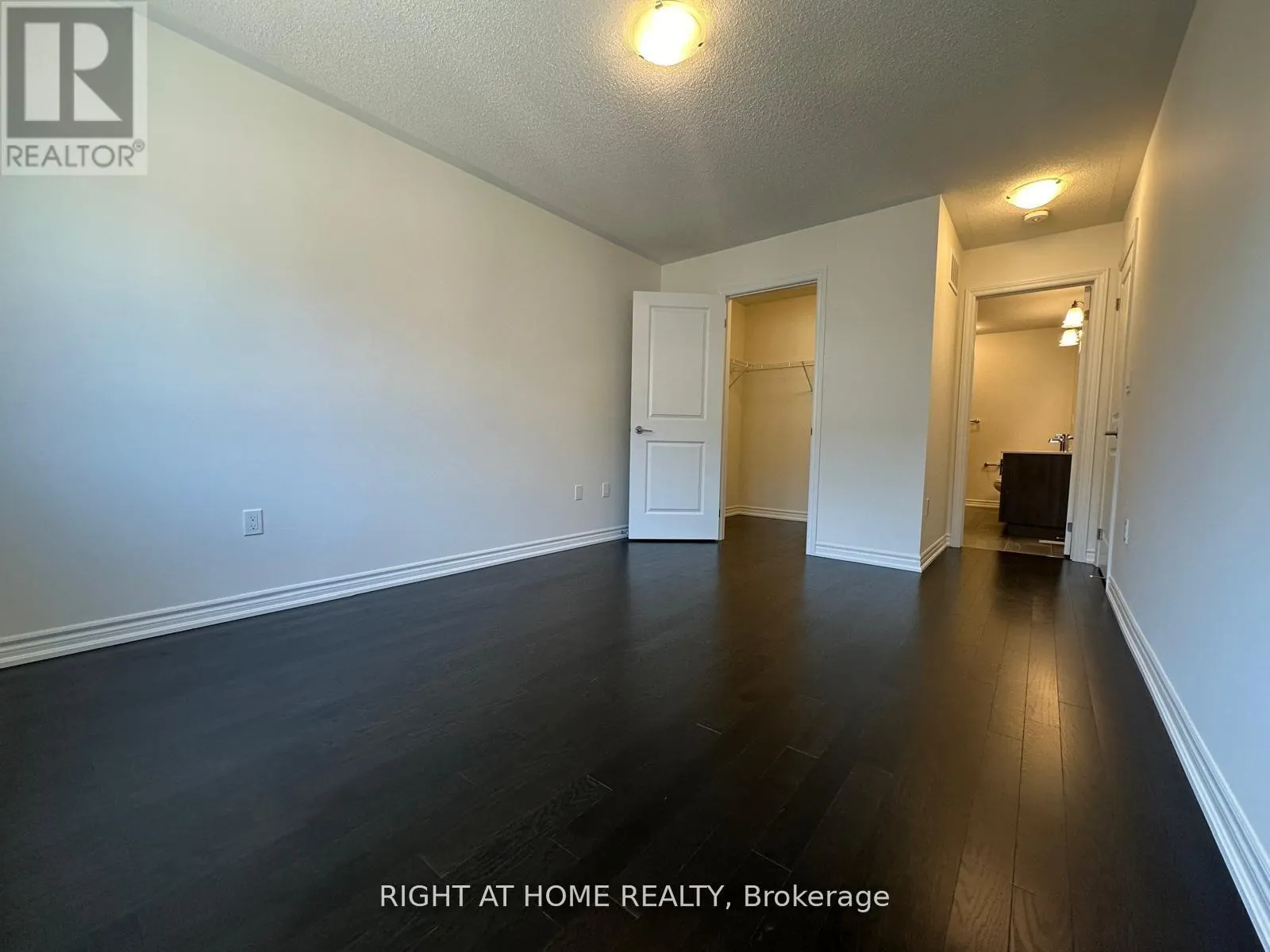 516 CELANDINE TERRACE