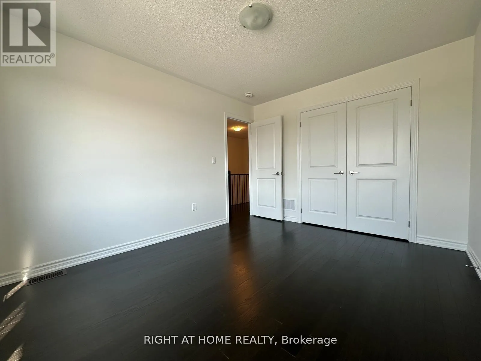 516 CELANDINE TERRACE