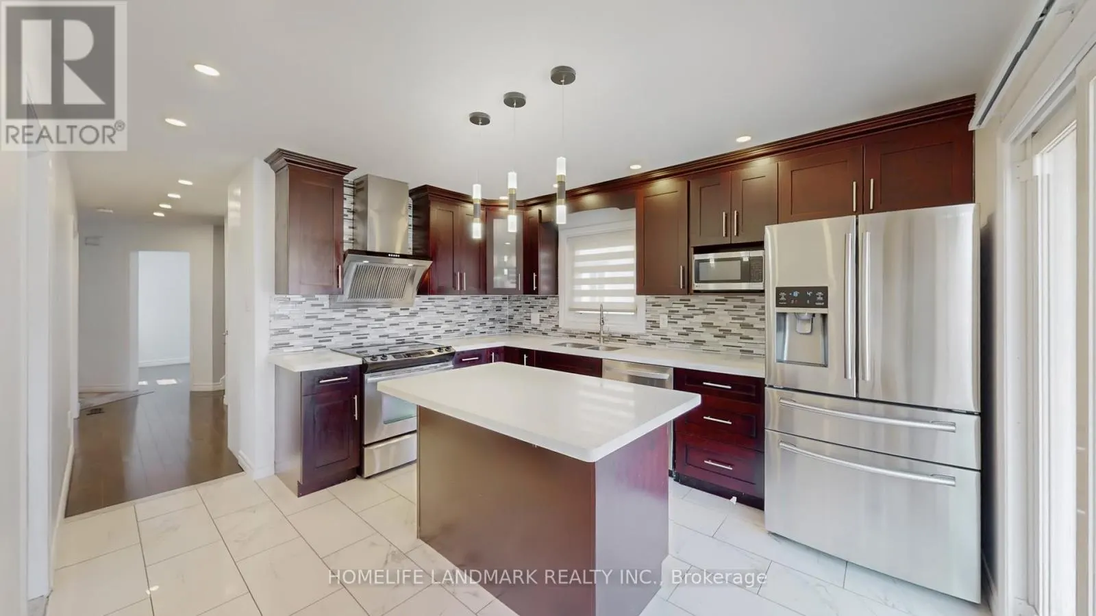 373 KINGSBRIDGE GARDEN CIRCLE