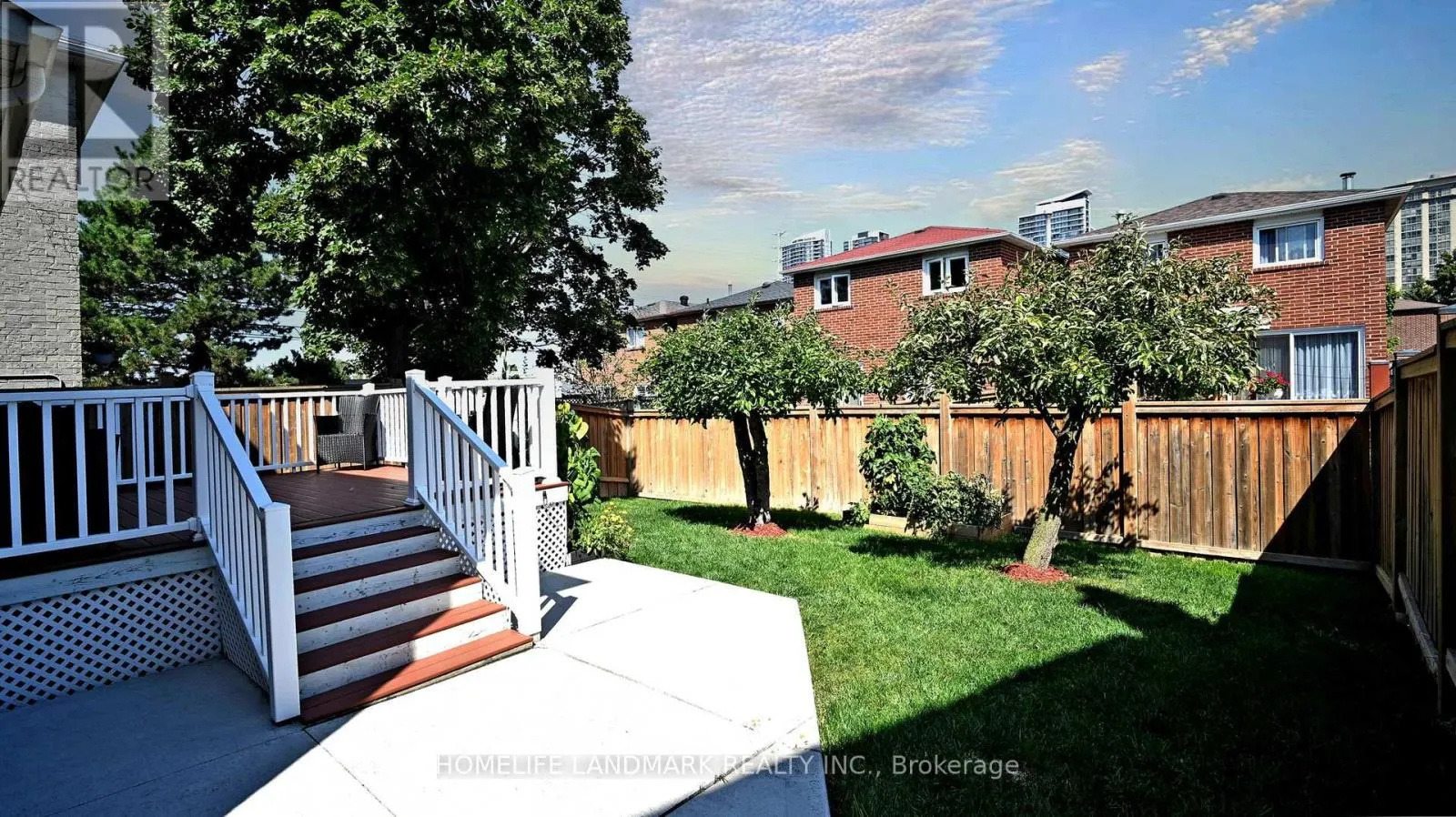 373 KINGSBRIDGE GARDEN CIRCLE