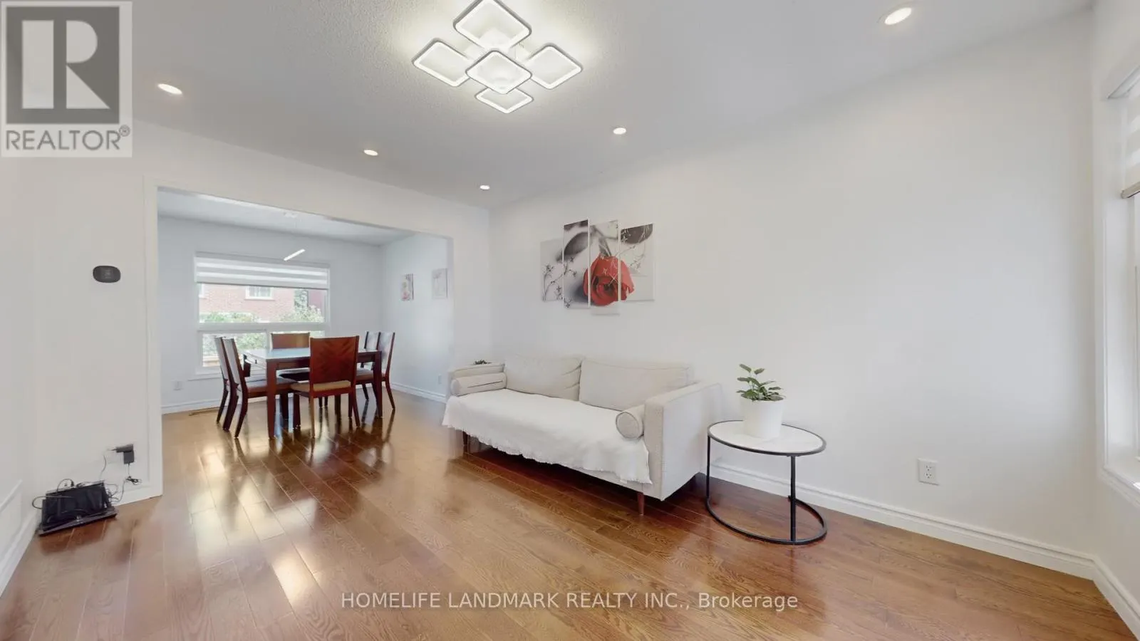 373 KINGSBRIDGE GARDEN CIRCLE