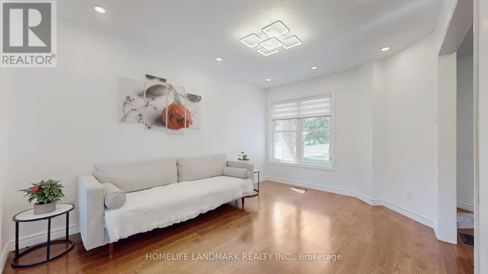 373 KINGSBRIDGE GARDEN CIRCLE