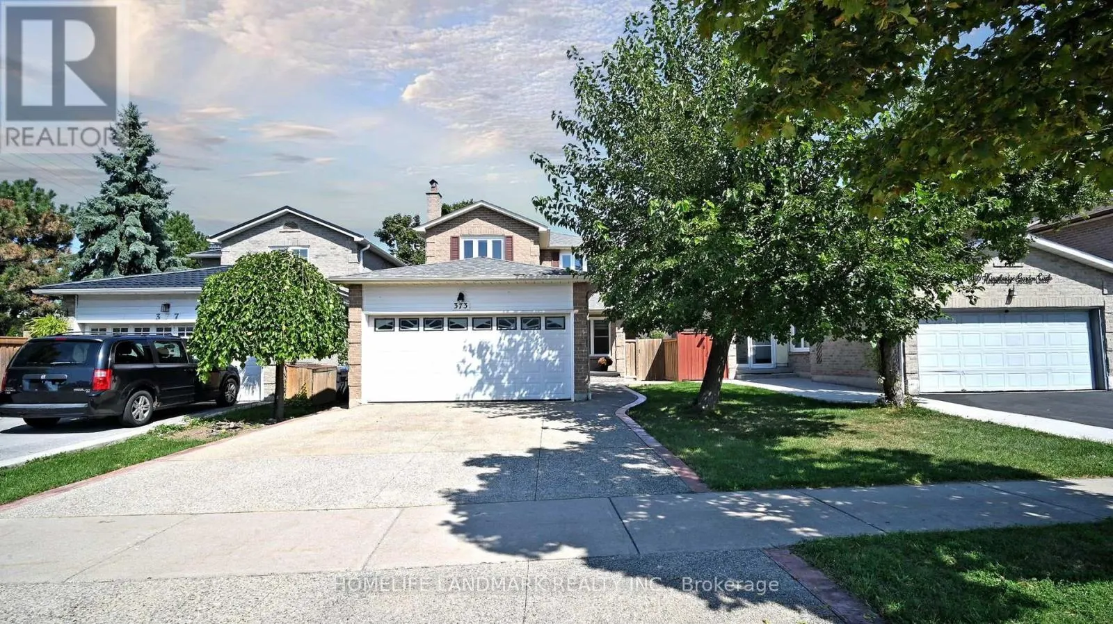 373 KINGSBRIDGE GARDEN CIRCLE
