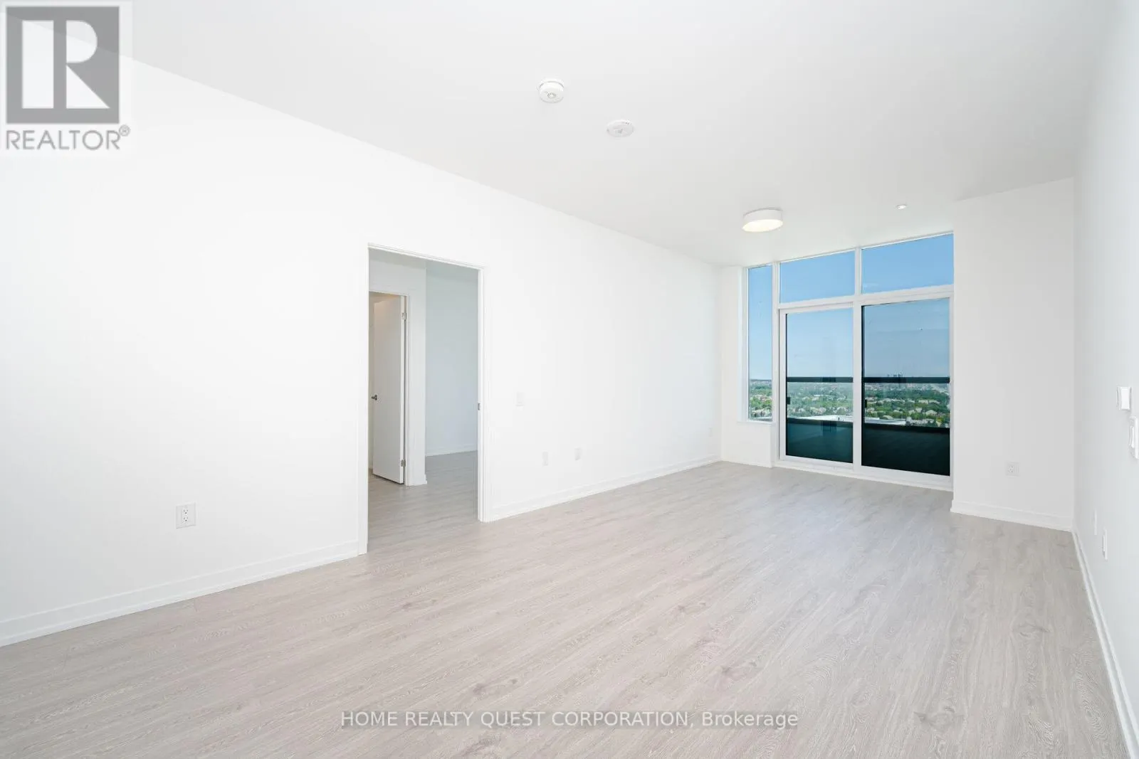 1510 - 2485 EGLINTON AVENUE W
