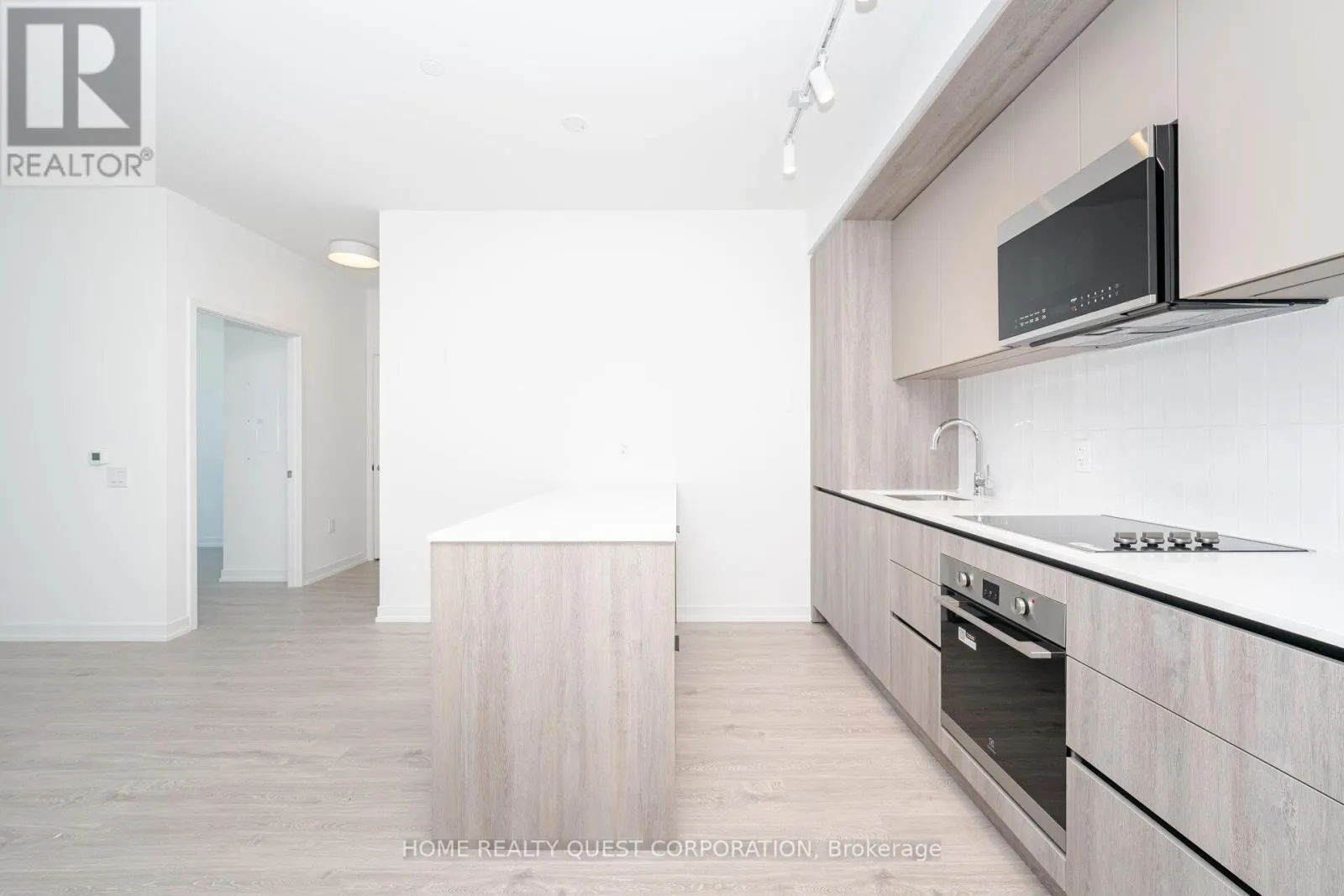1510 - 2485 EGLINTON AVENUE W