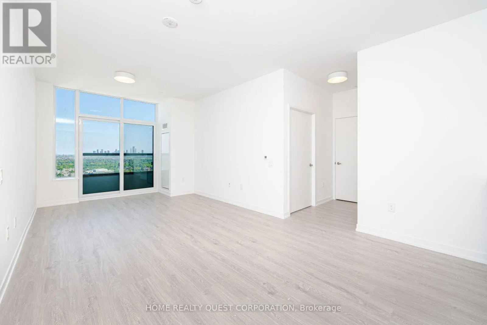 1510 - 2485 EGLINTON AVENUE W