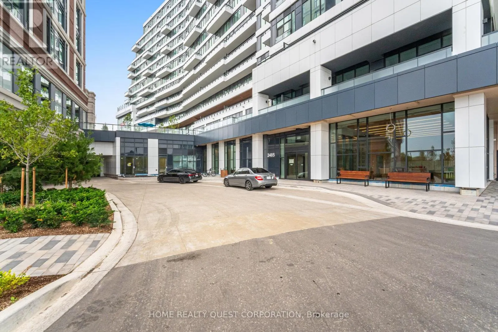 1510 - 2485 EGLINTON AVENUE W