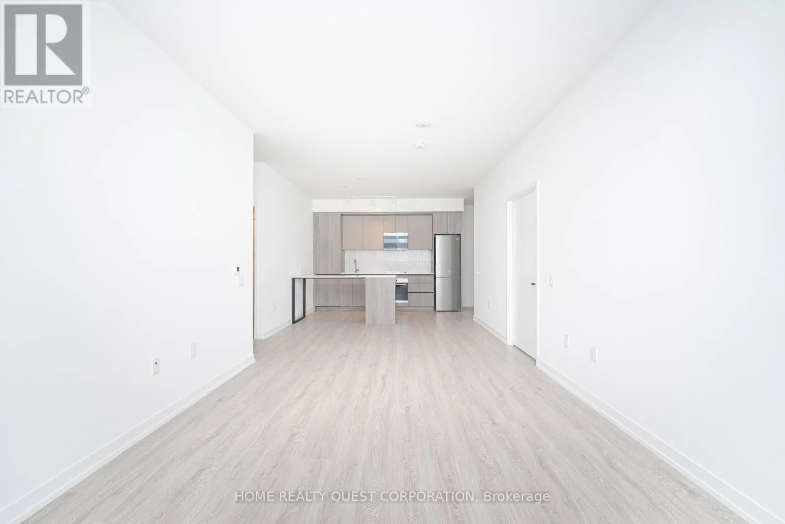 1510 - 2485 EGLINTON AVENUE W