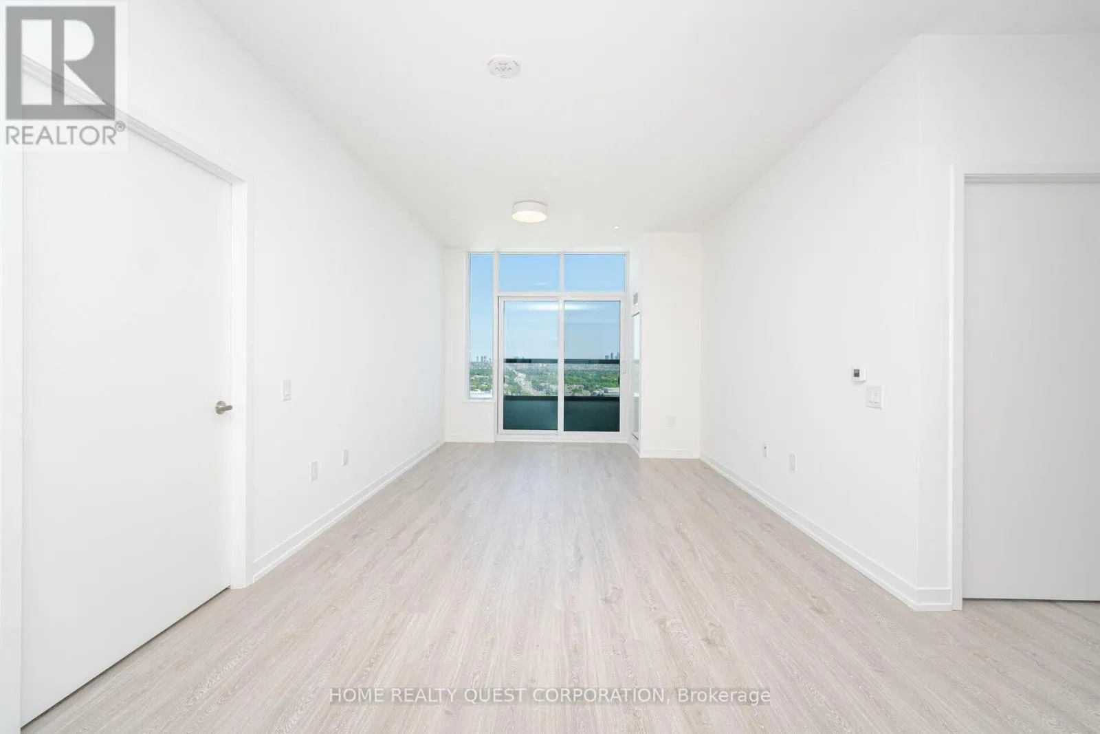 1510 - 2485 EGLINTON AVENUE W