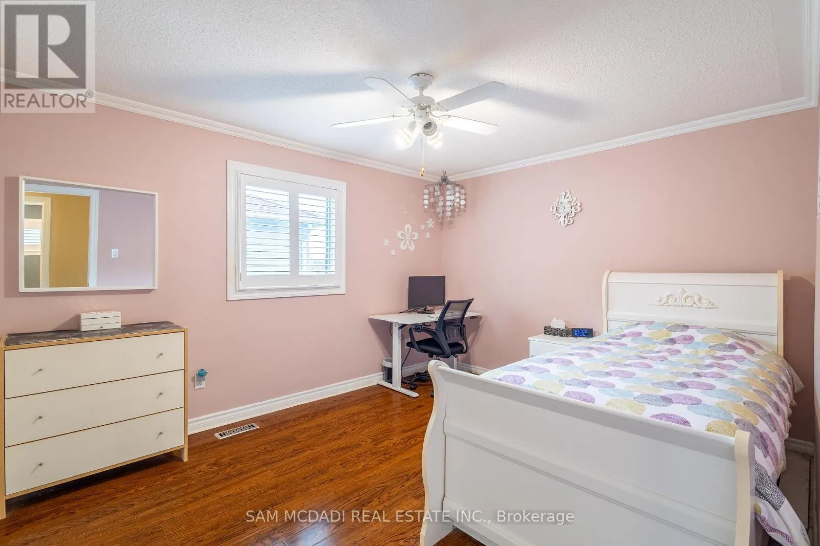 3183 VALCOURT CRESCENT