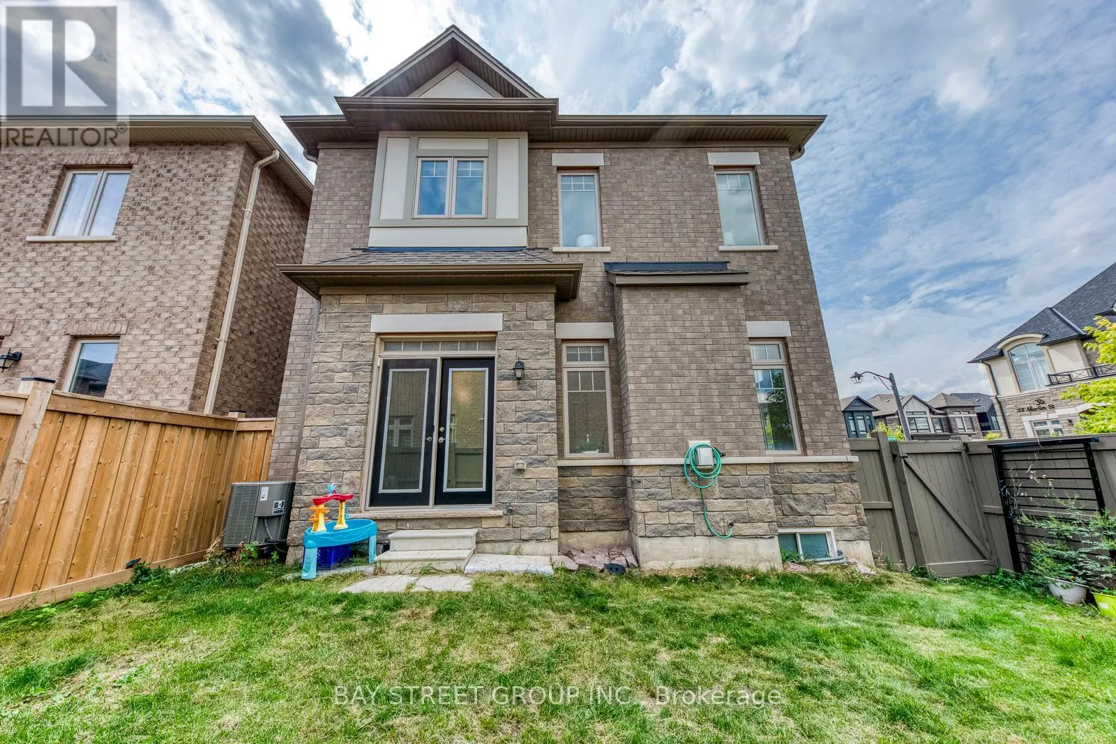 26 MERLIN STREET