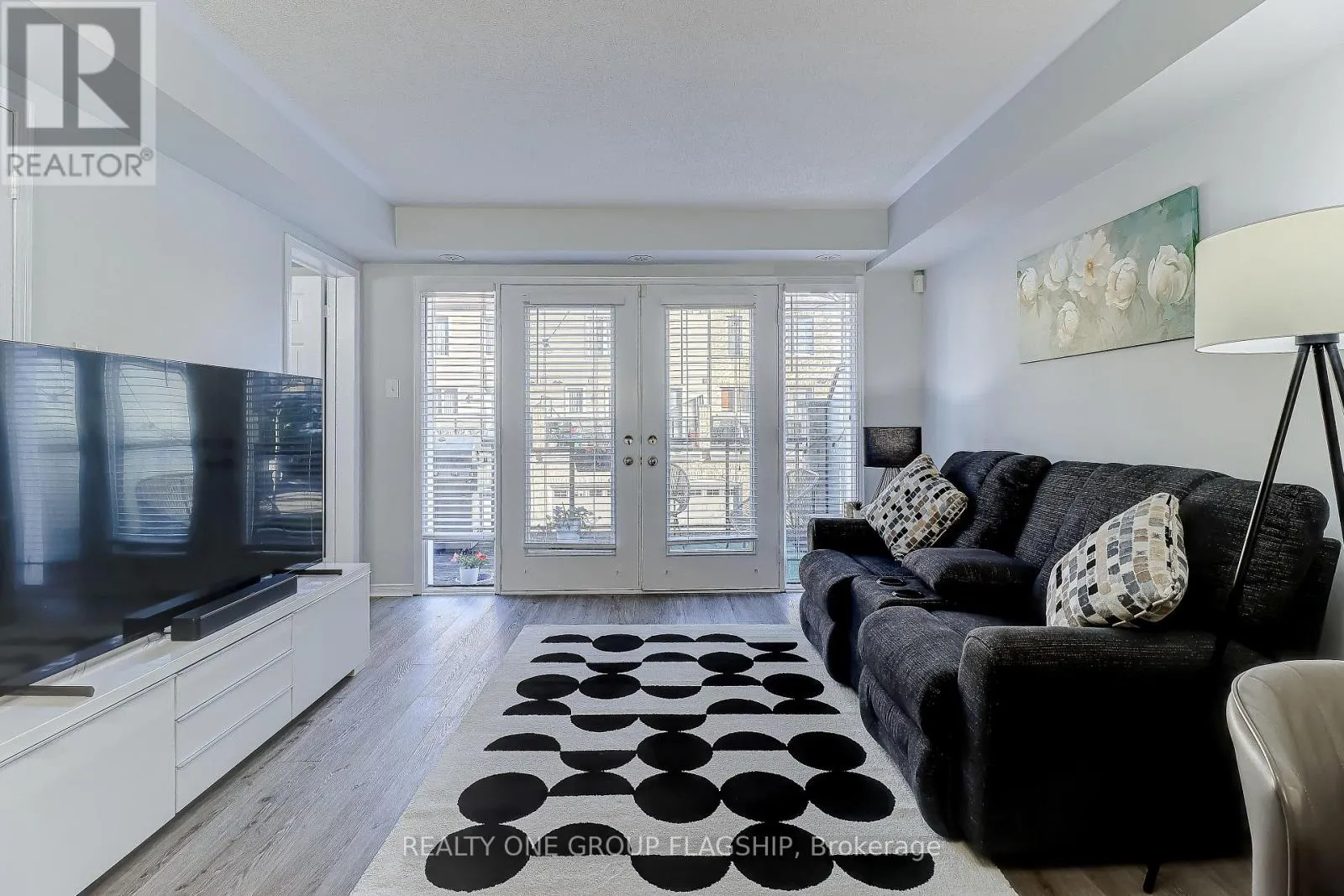 114 - 3050 ERIN CENTRE BOULEVARD