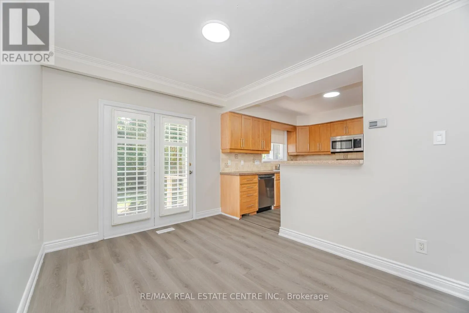 525 SWANN DRIVE