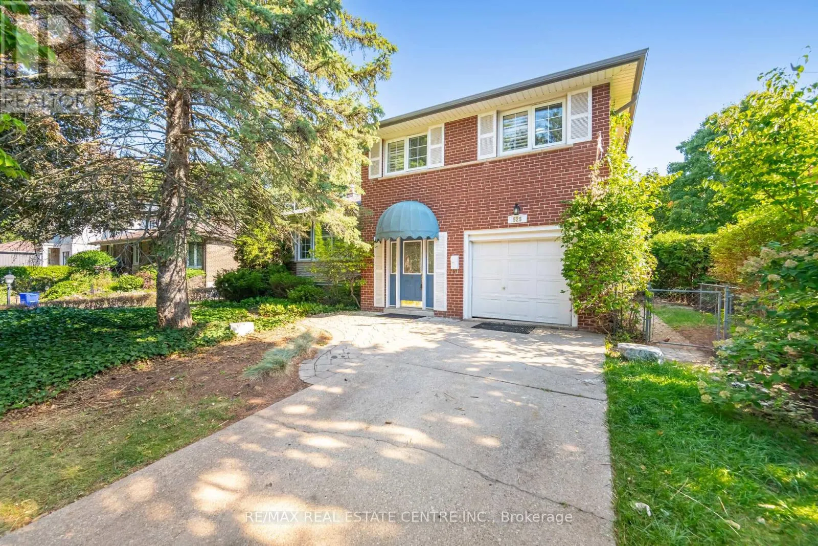 525 SWANN DRIVE