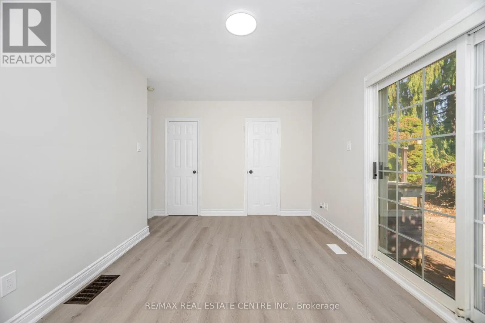 525 SWANN DRIVE
