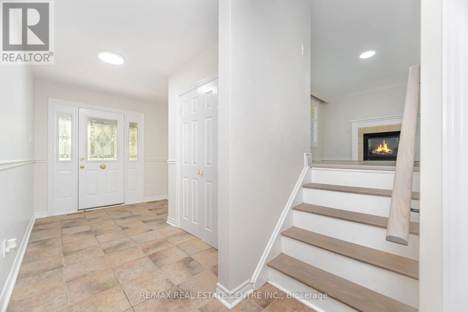 525 SWANN DRIVE