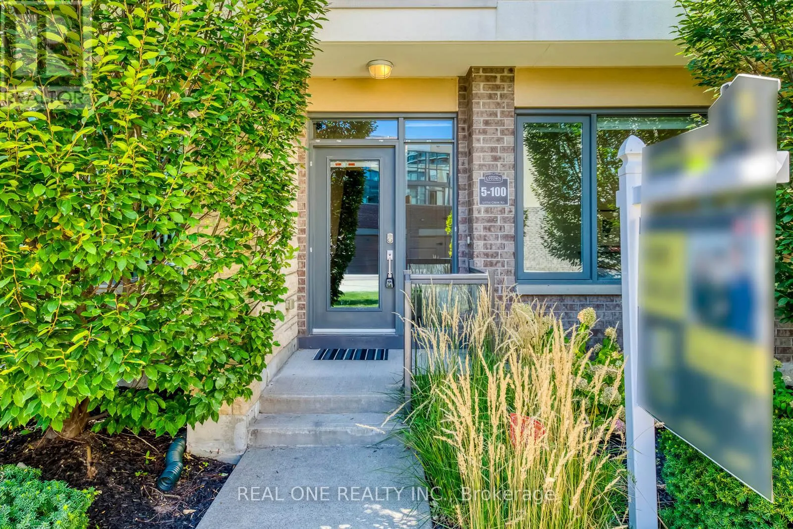 5 - 100 LITTLE CREEK ROAD