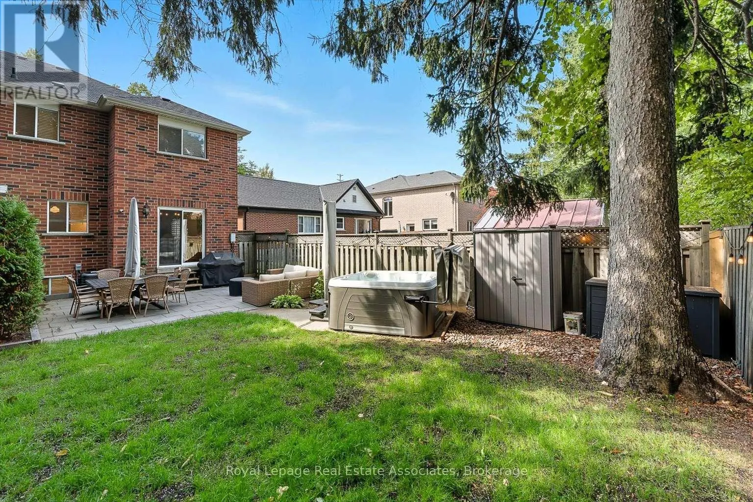 47A OAKWOOD AVENUE N