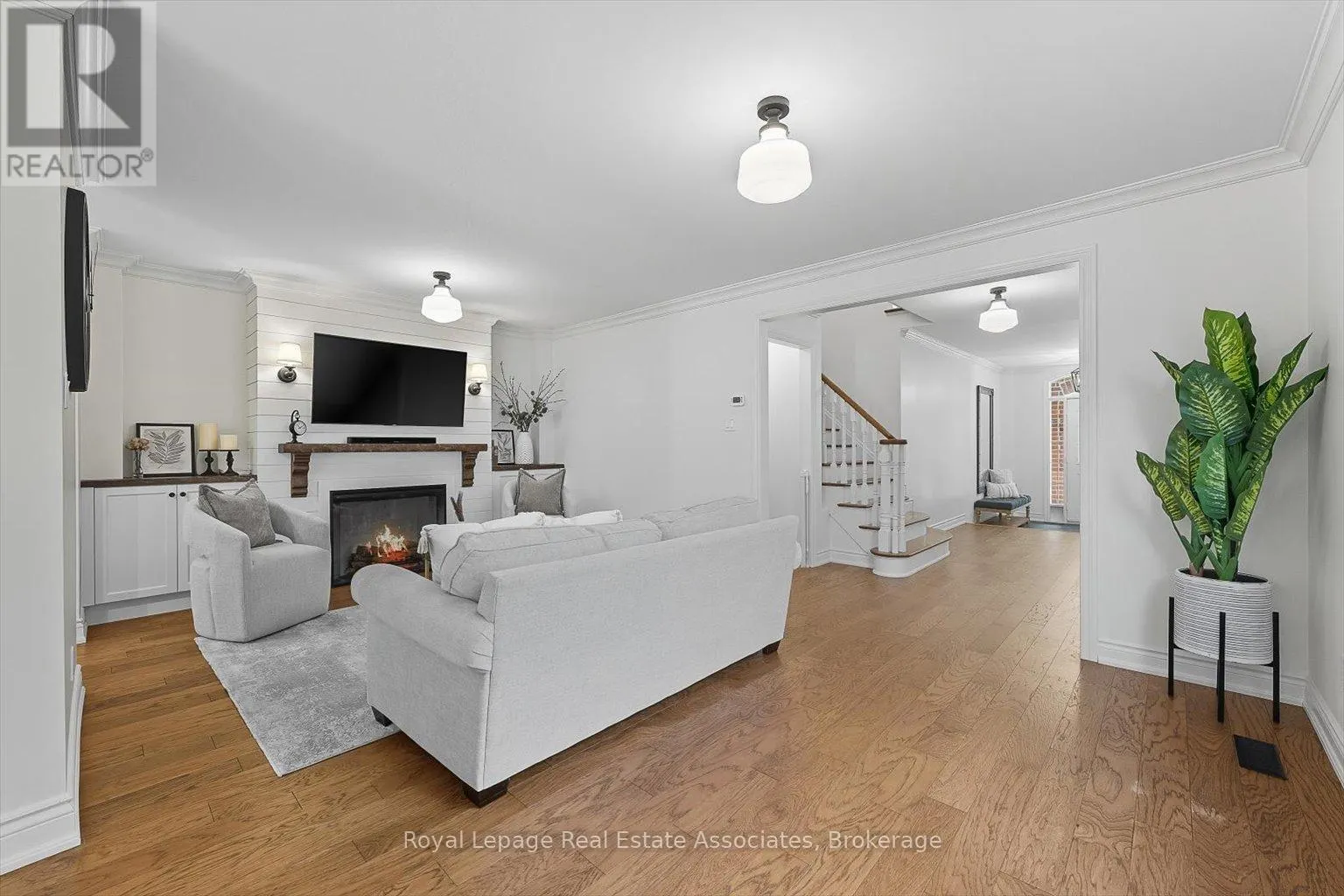 47A OAKWOOD AVENUE N