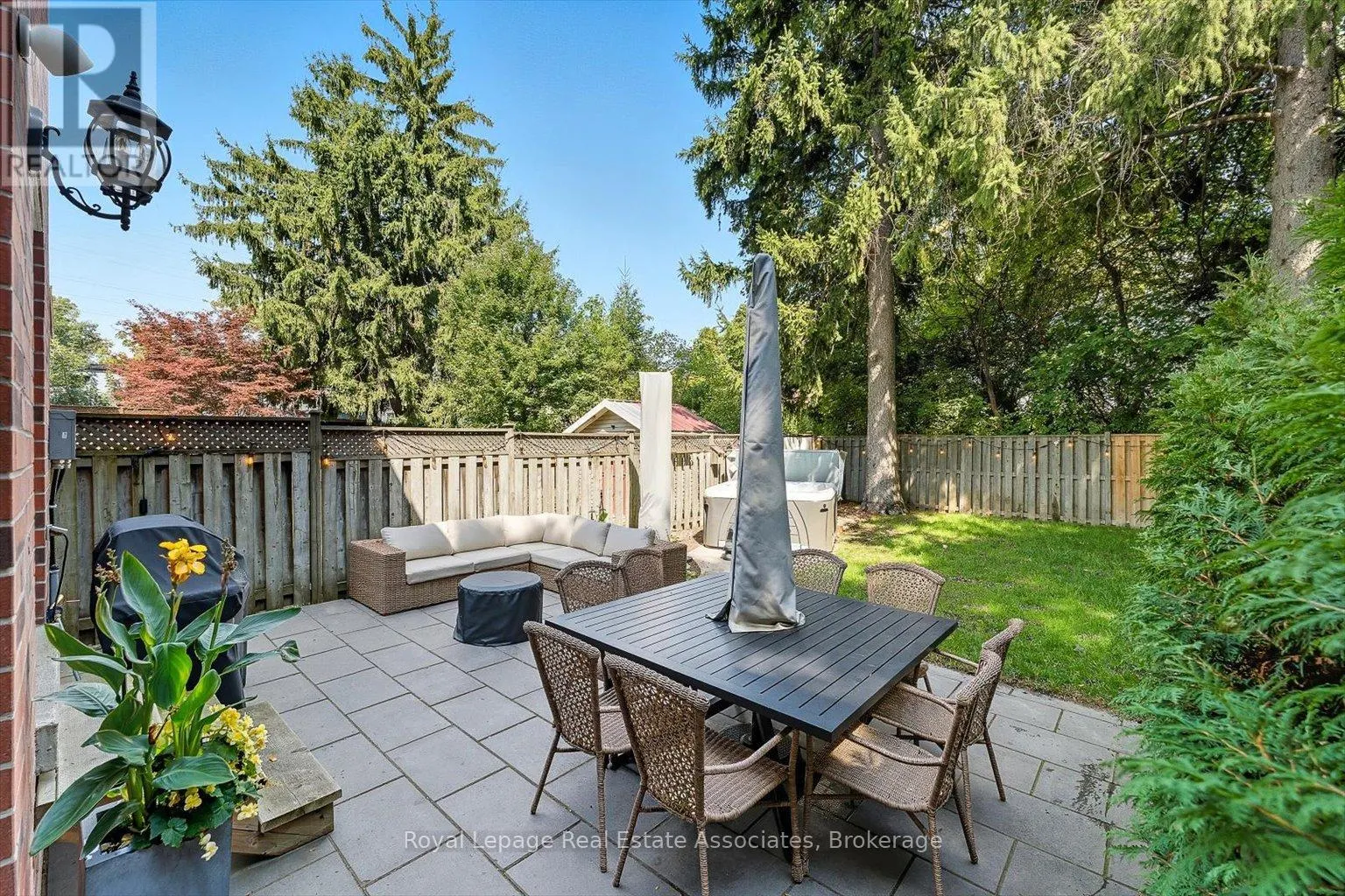 47A OAKWOOD AVENUE N