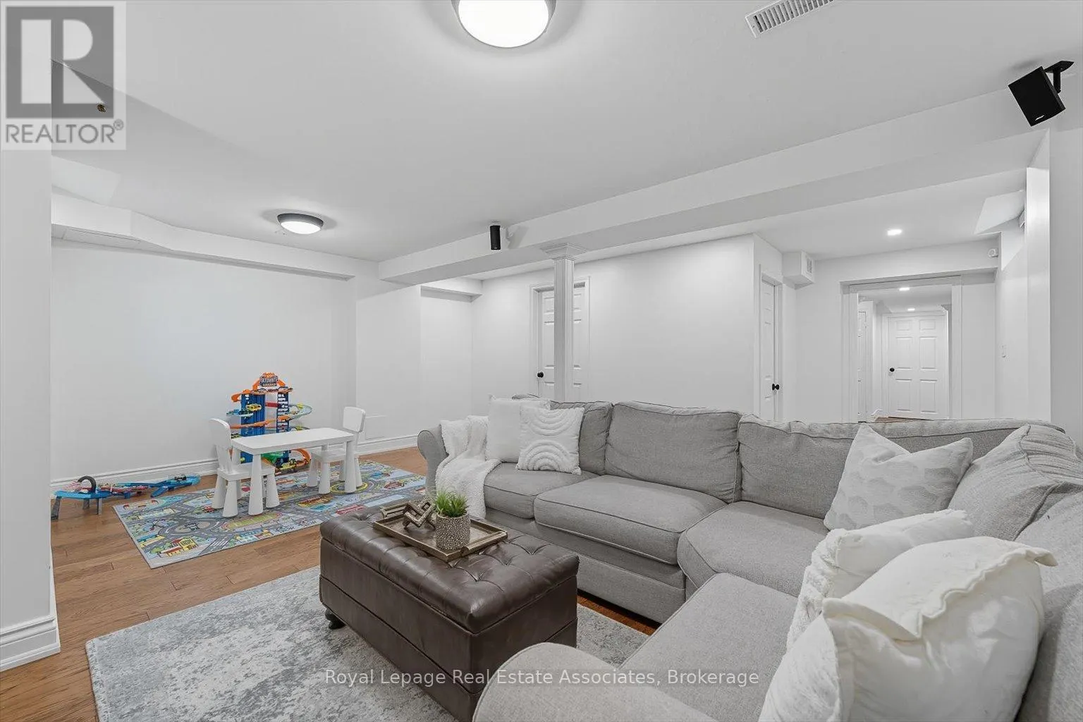 47A OAKWOOD AVENUE N