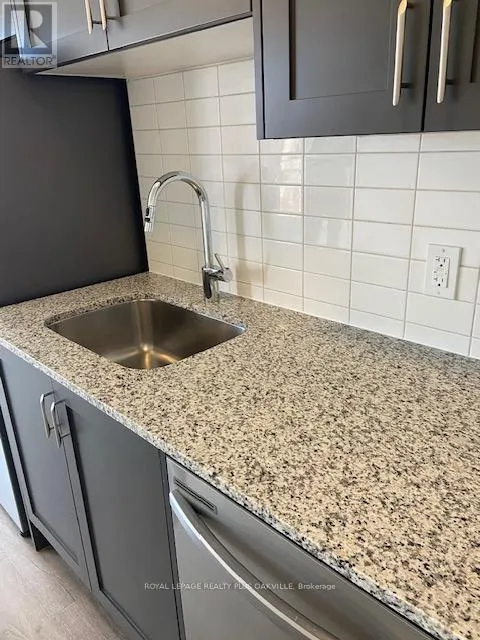 407 - 3285 CARDING MILL TRAIL