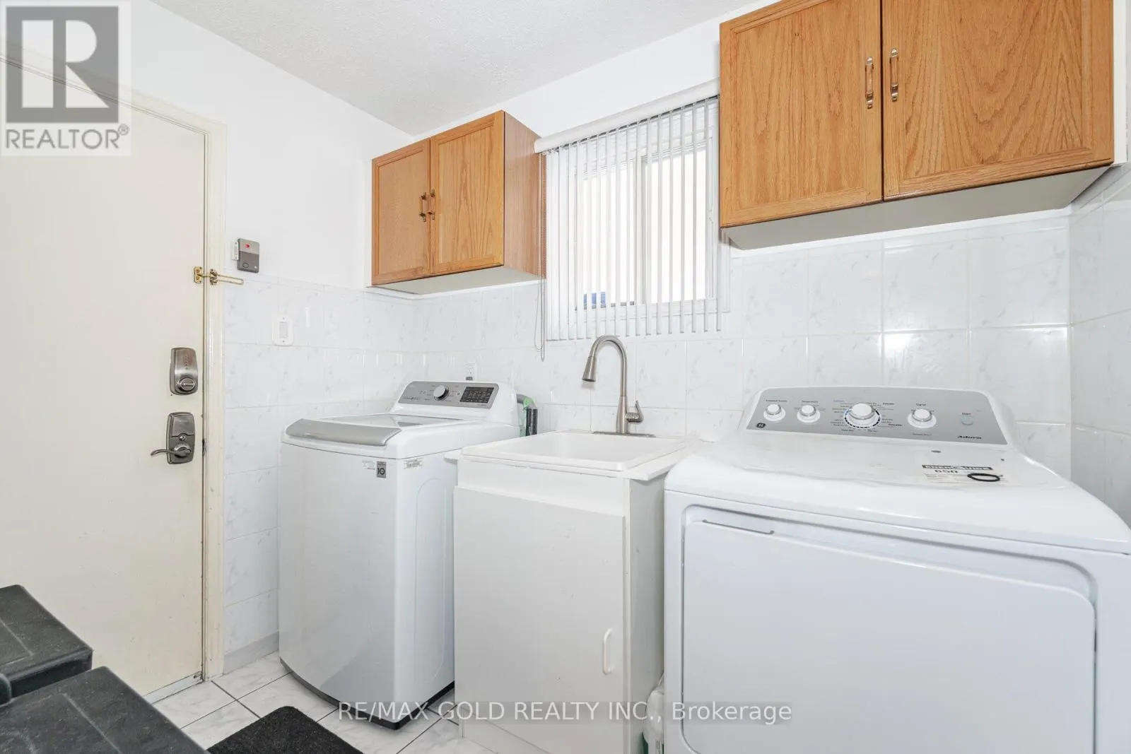 29 BRYDON CRESCENT
