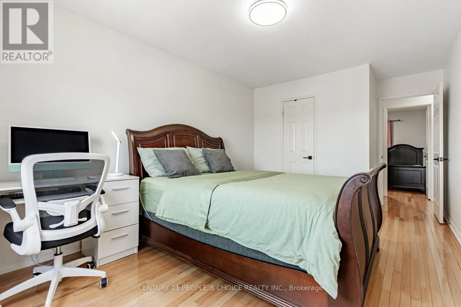 5 - 27 WEST DEAN PARK DRIVE
