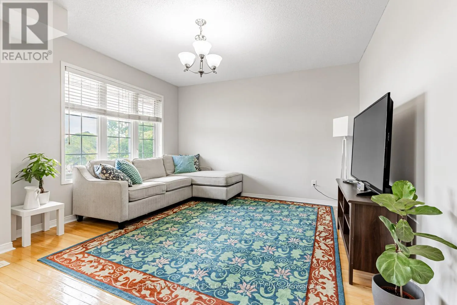 5 - 27 WEST DEAN PARK DRIVE