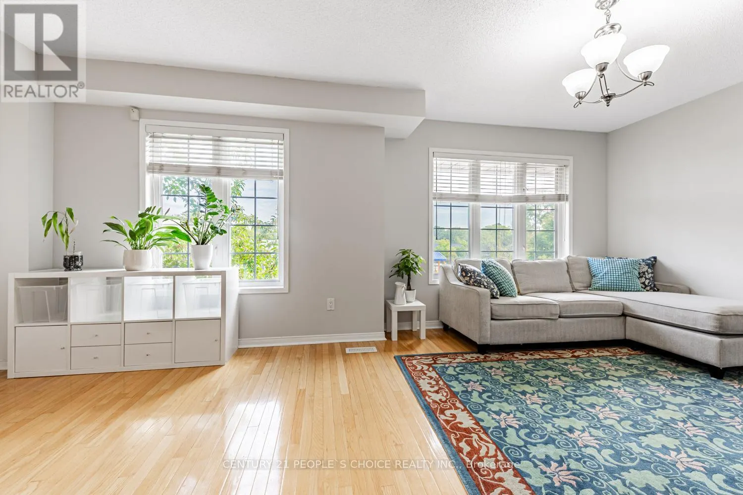 5 - 27 WEST DEAN PARK DRIVE