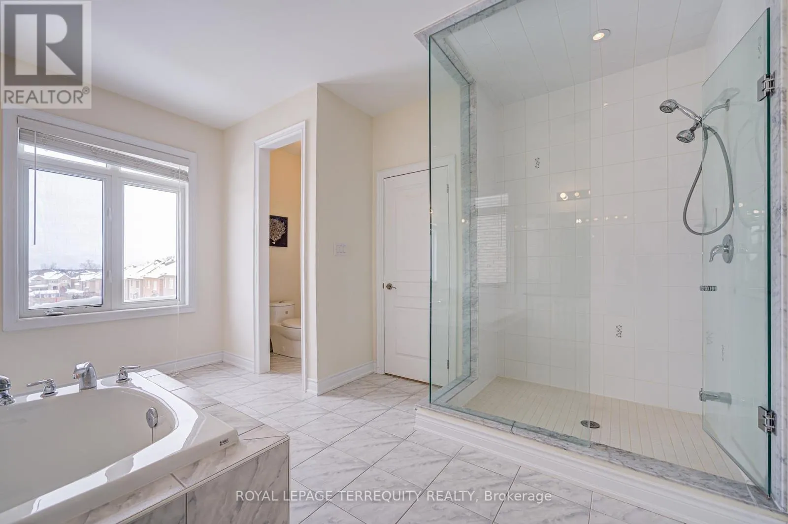 32 MISTYGLEN CRESCENT