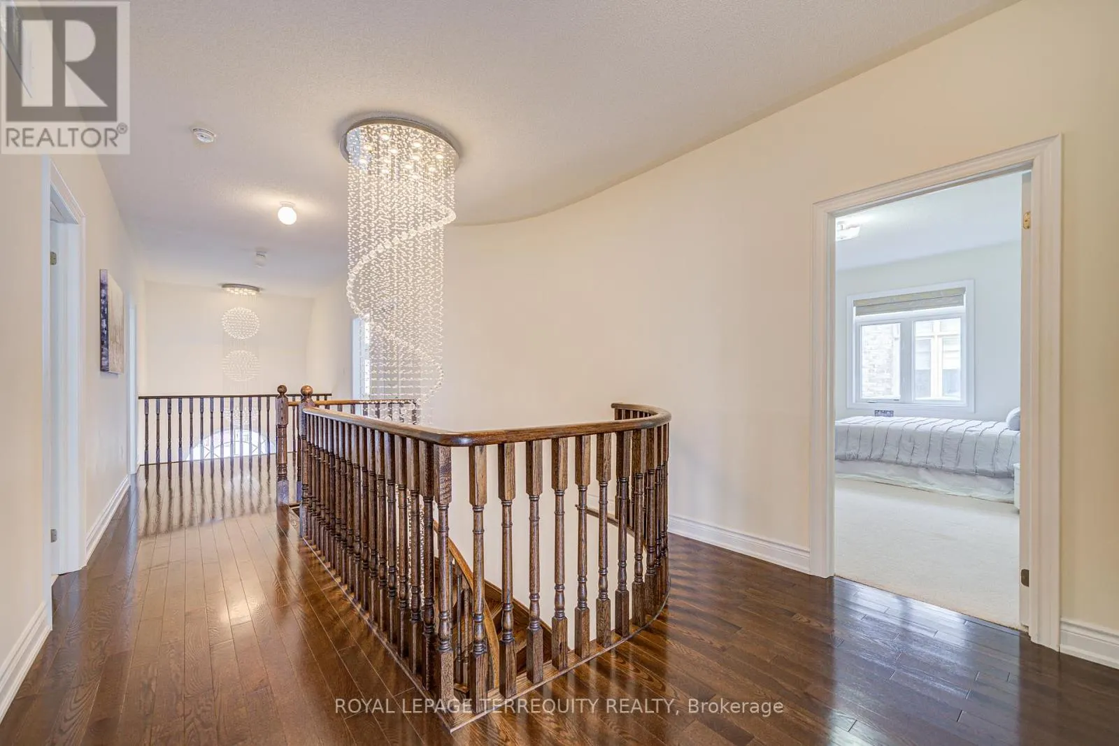 32 MISTYGLEN CRESCENT
