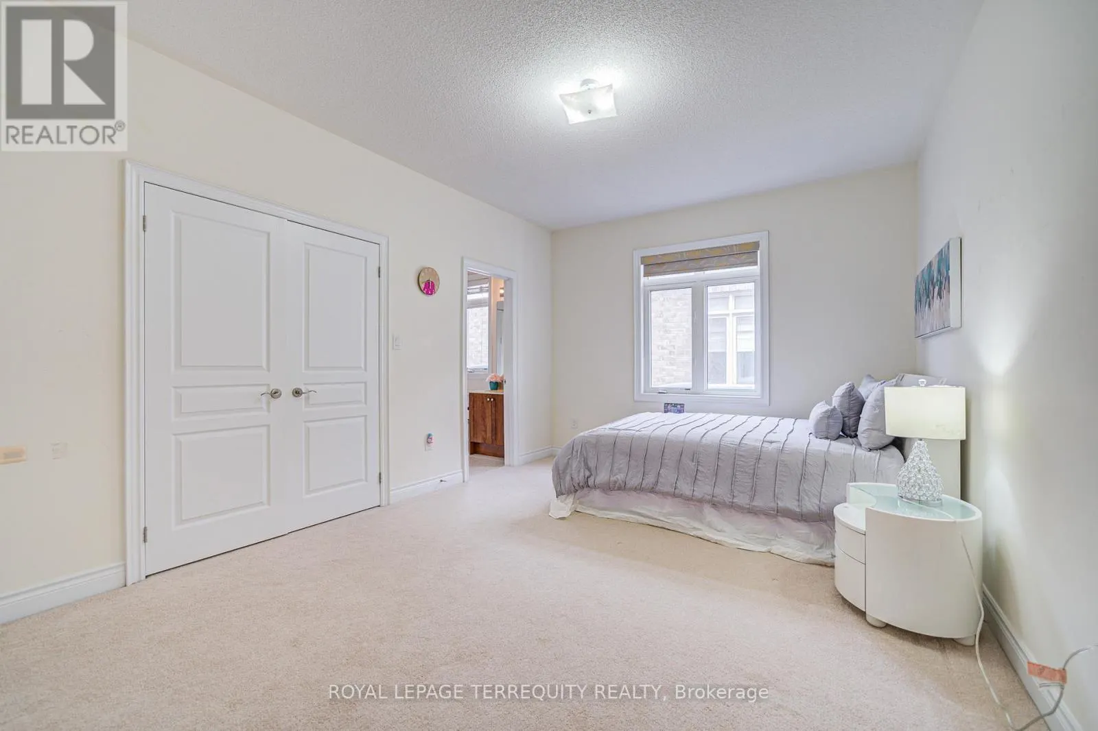 32 MISTYGLEN CRESCENT