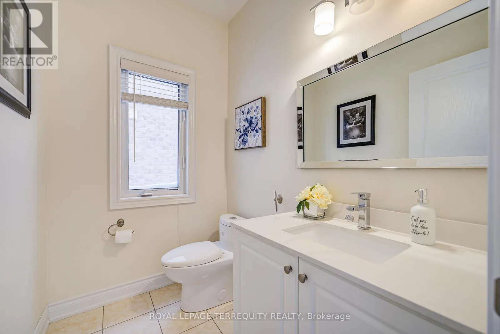 32 MISTYGLEN CRESCENT