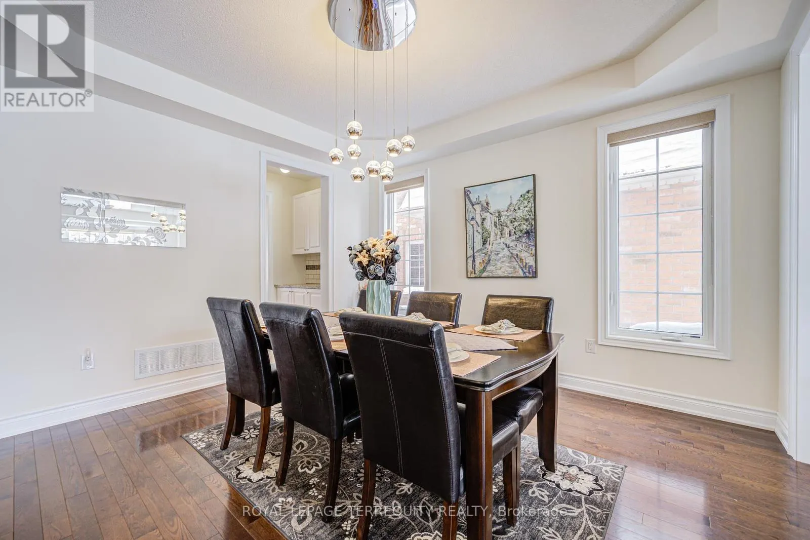 32 MISTYGLEN CRESCENT