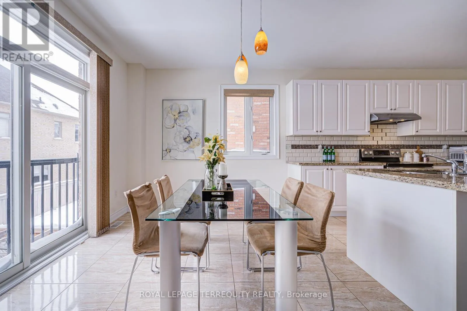 32 MISTYGLEN CRESCENT