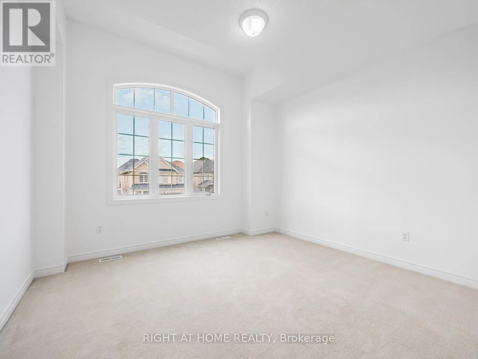 9 LISSON CRESCENT