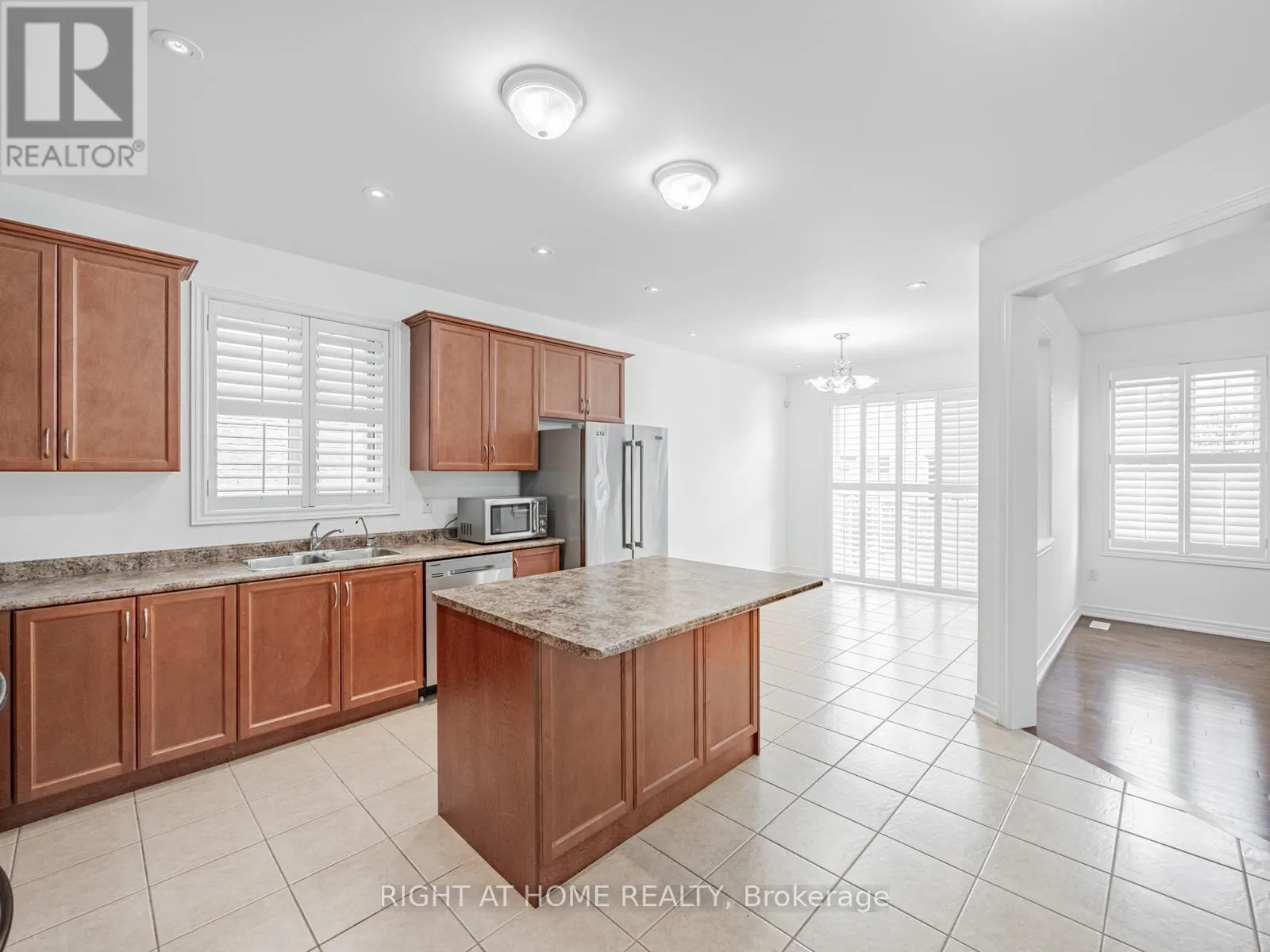 9 LISSON CRESCENT