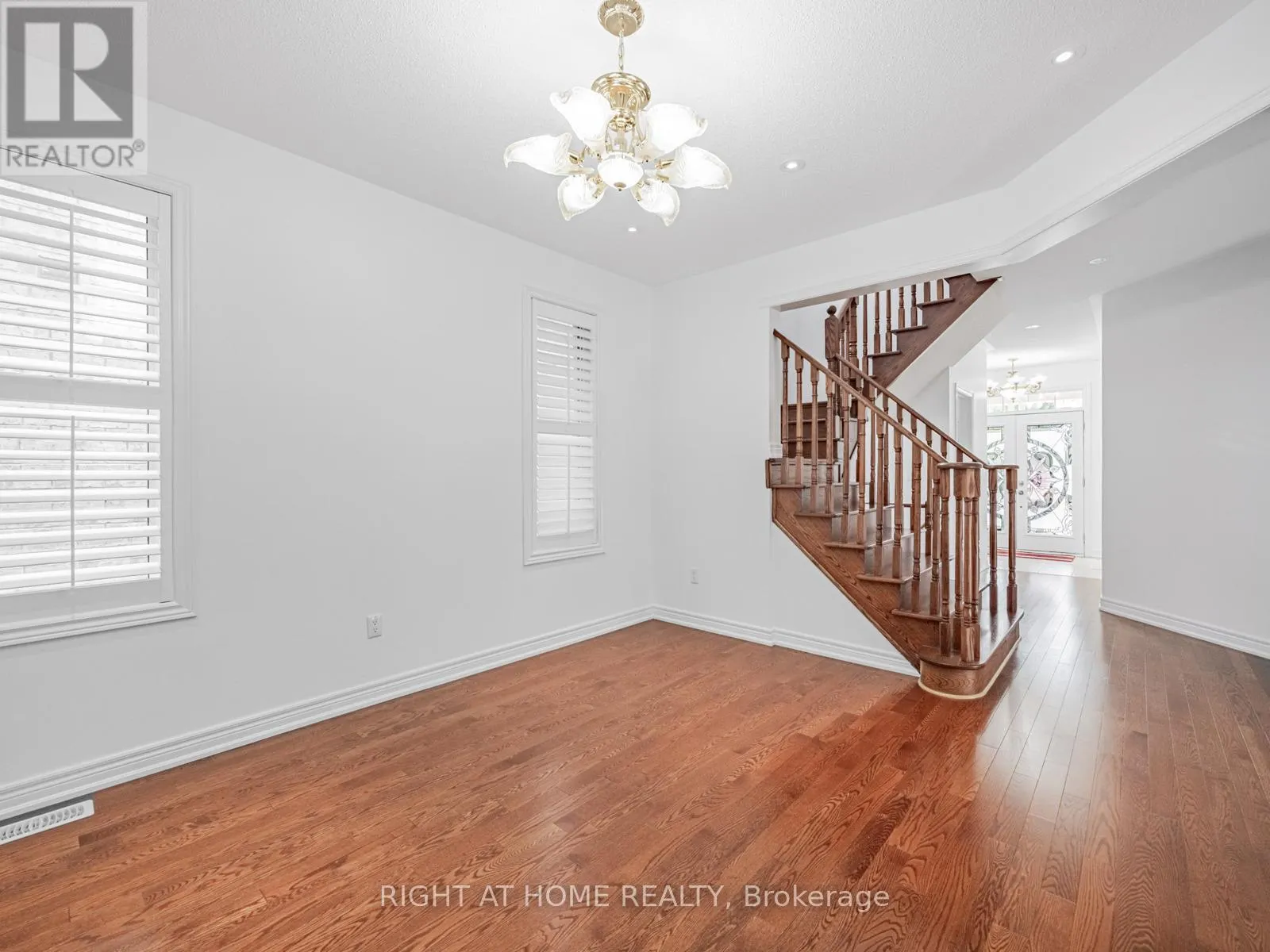 9 LISSON CRESCENT
