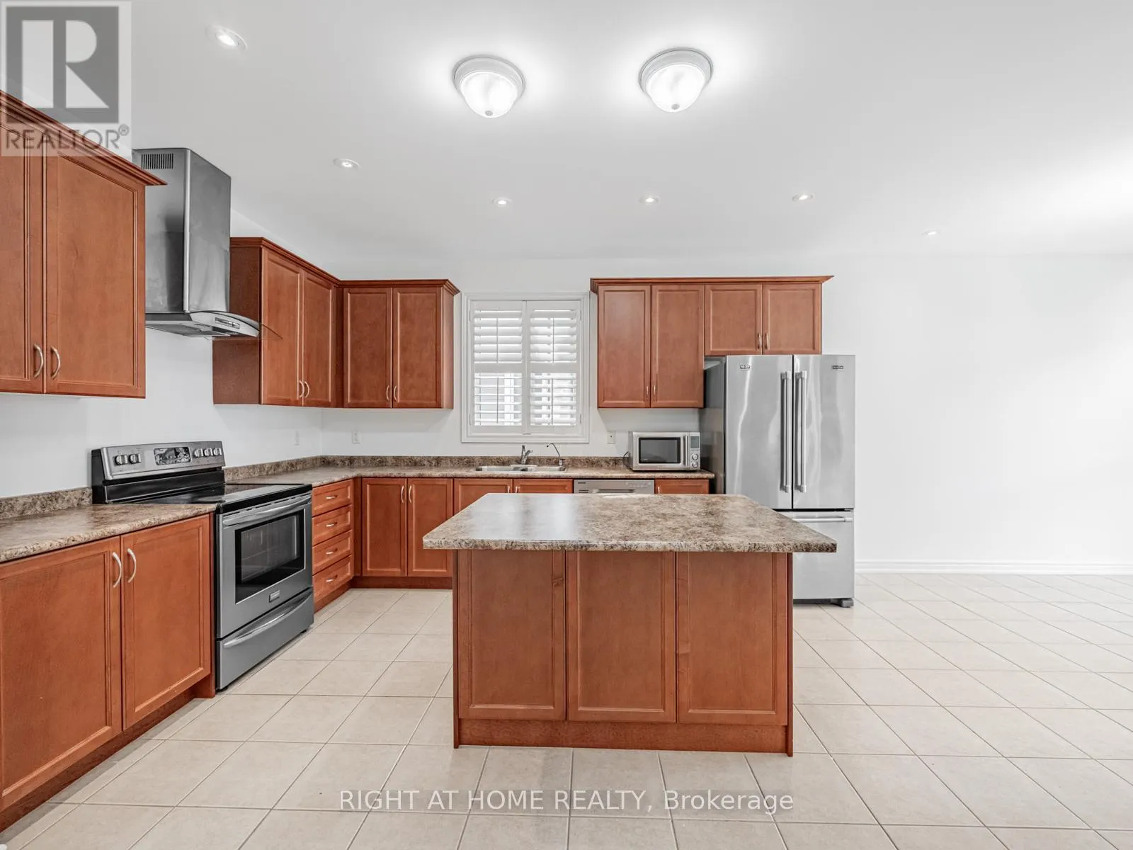 9 LISSON CRESCENT