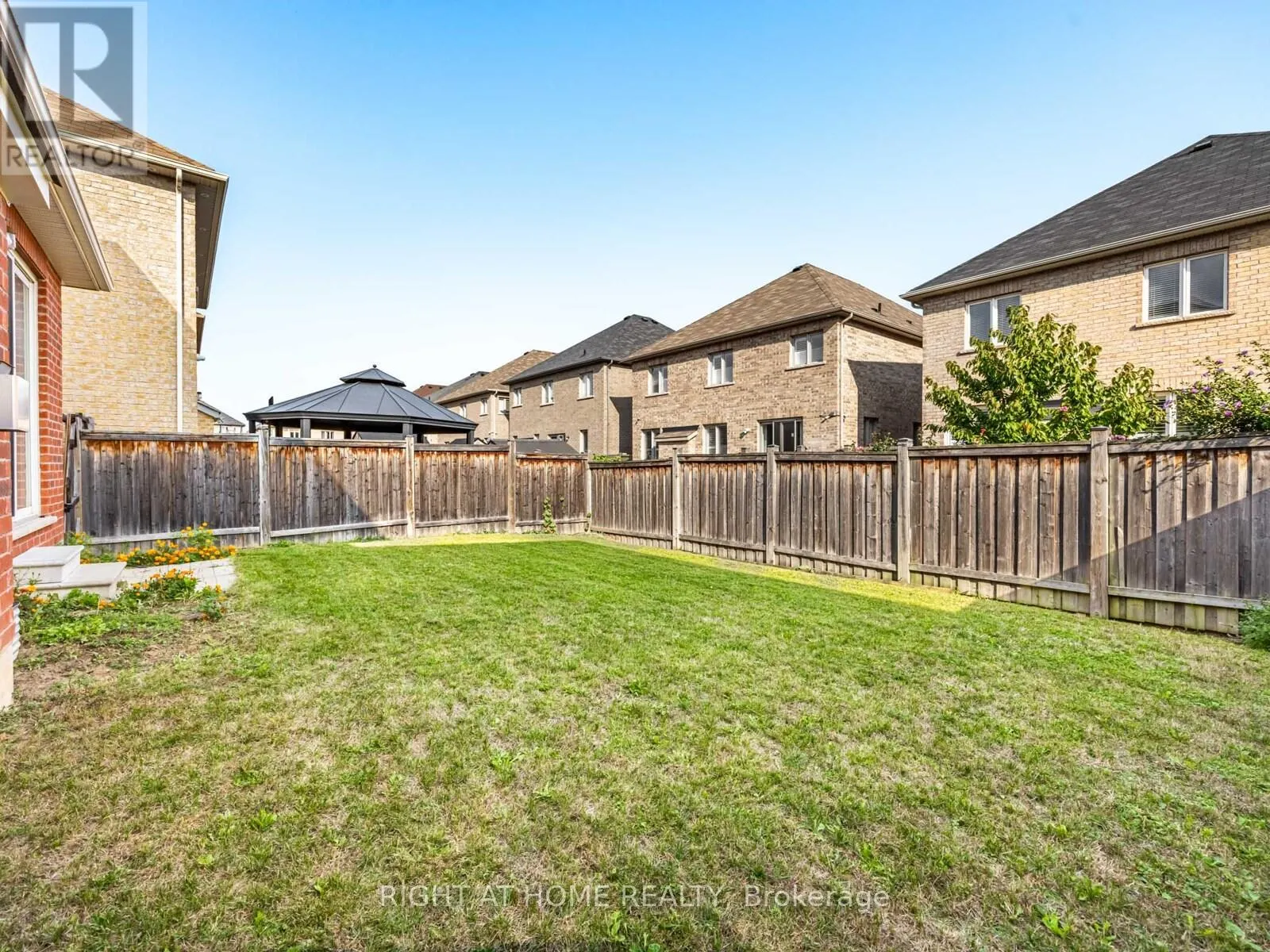 9 LISSON CRESCENT