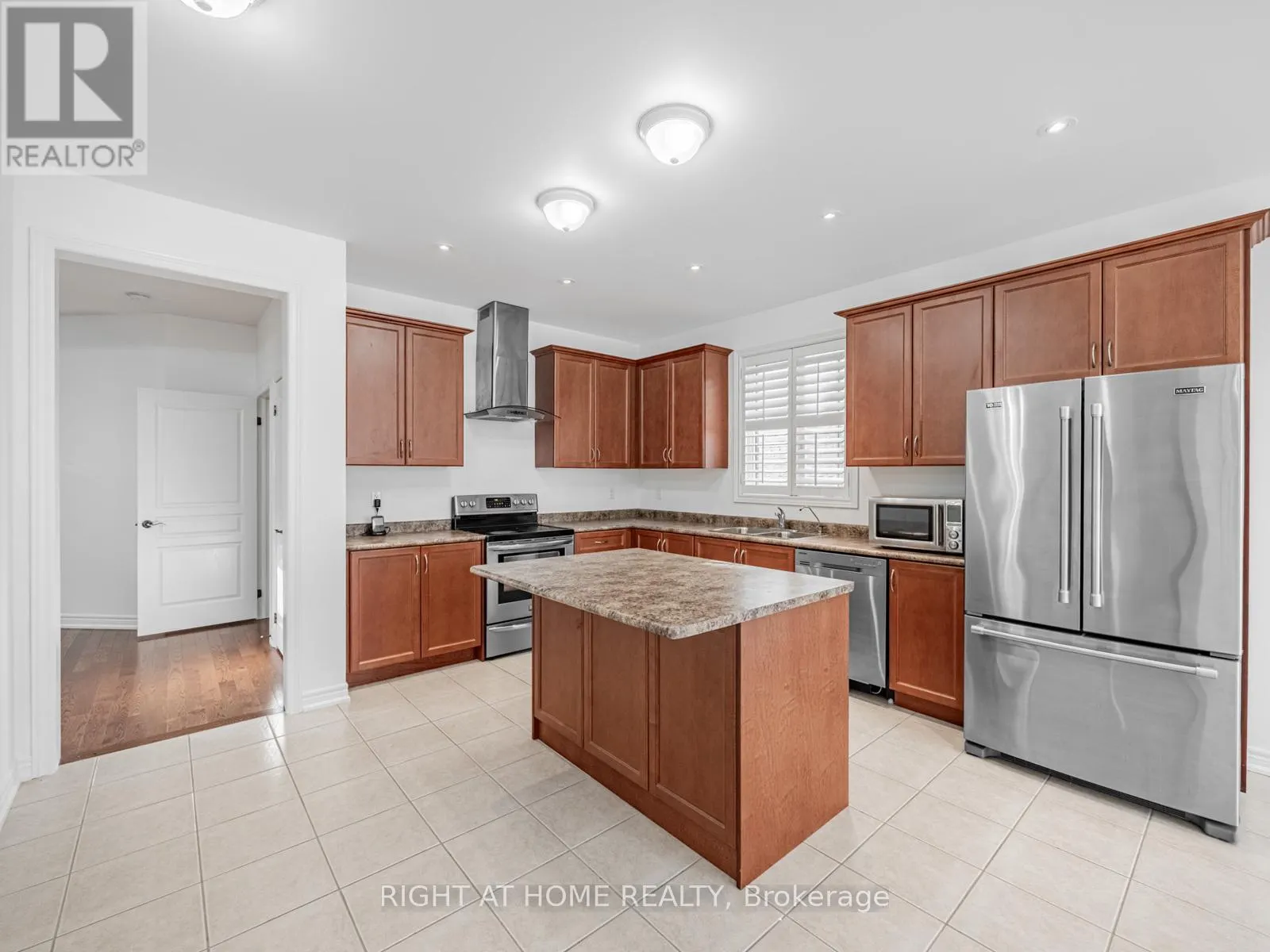 9 LISSON CRESCENT
