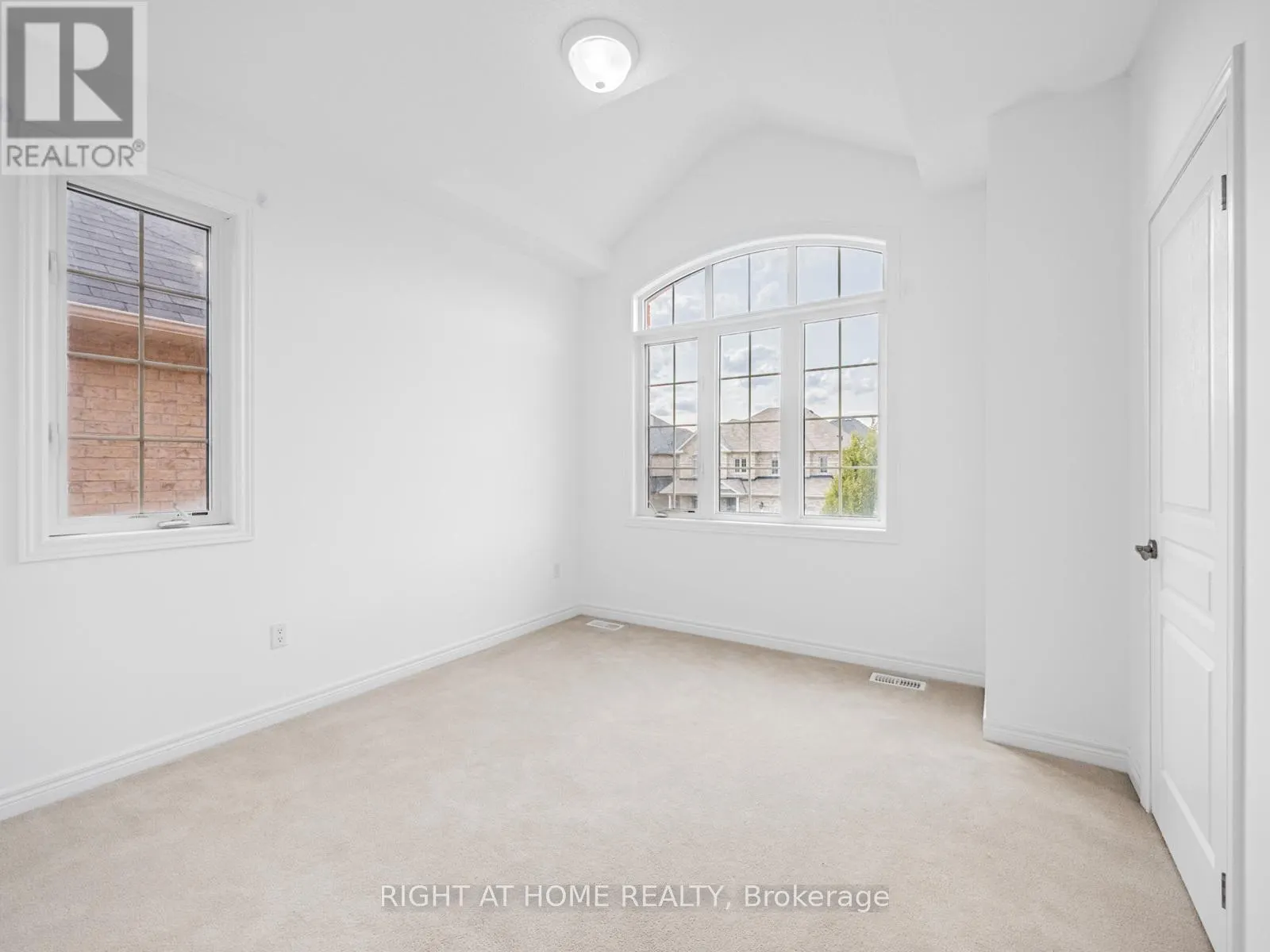 9 LISSON CRESCENT