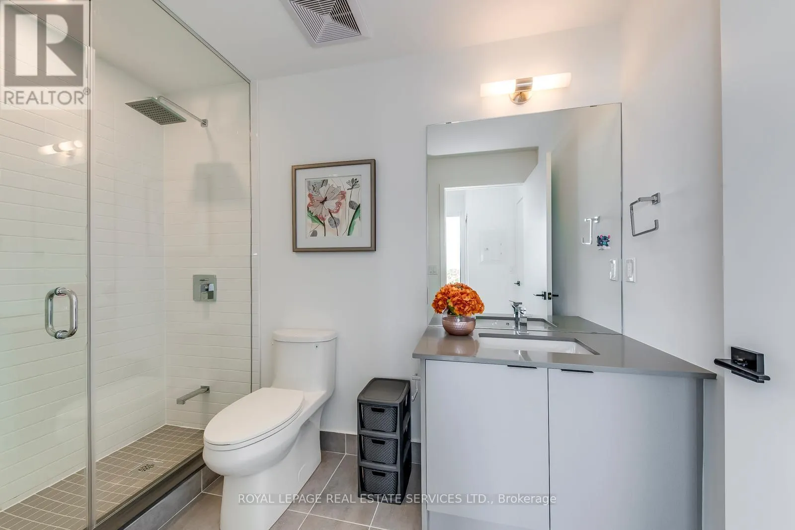 1318 - 2489 TAUNTON DRIVE