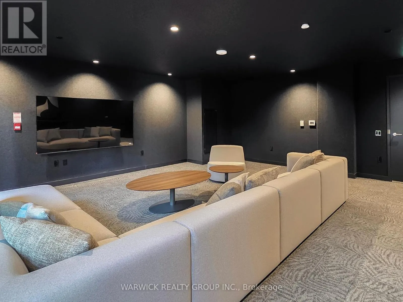 427 - 4365 BLOOR STREET W