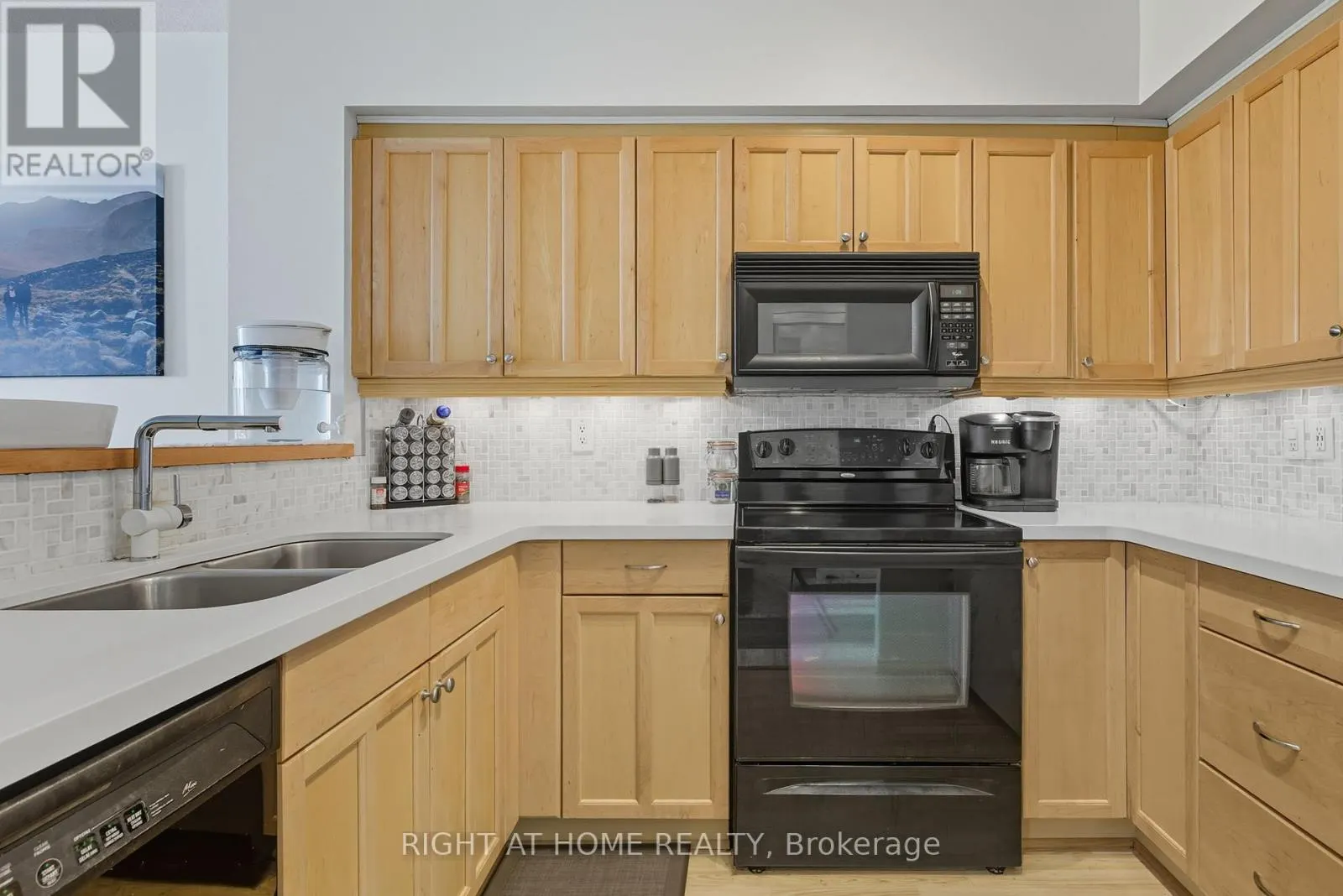 1306 - 2267 LAKE SHORE BOULEVARD W
