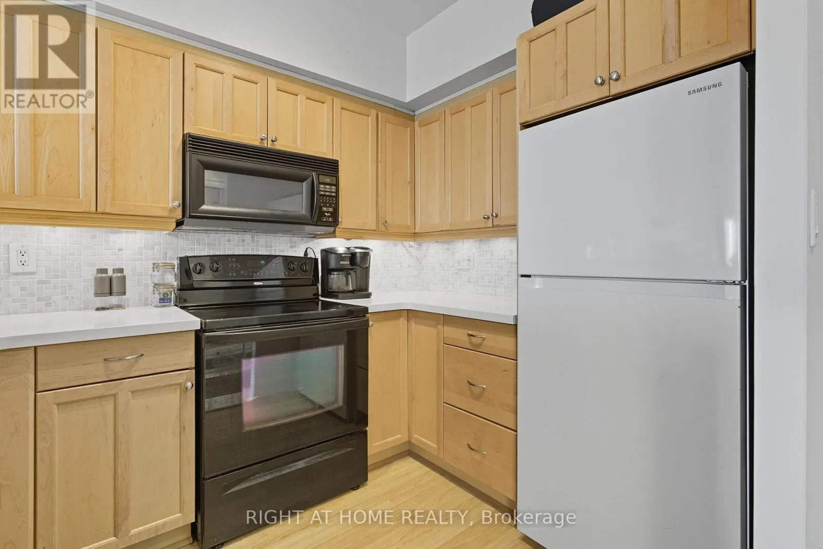 1306 - 2267 LAKE SHORE BOULEVARD W