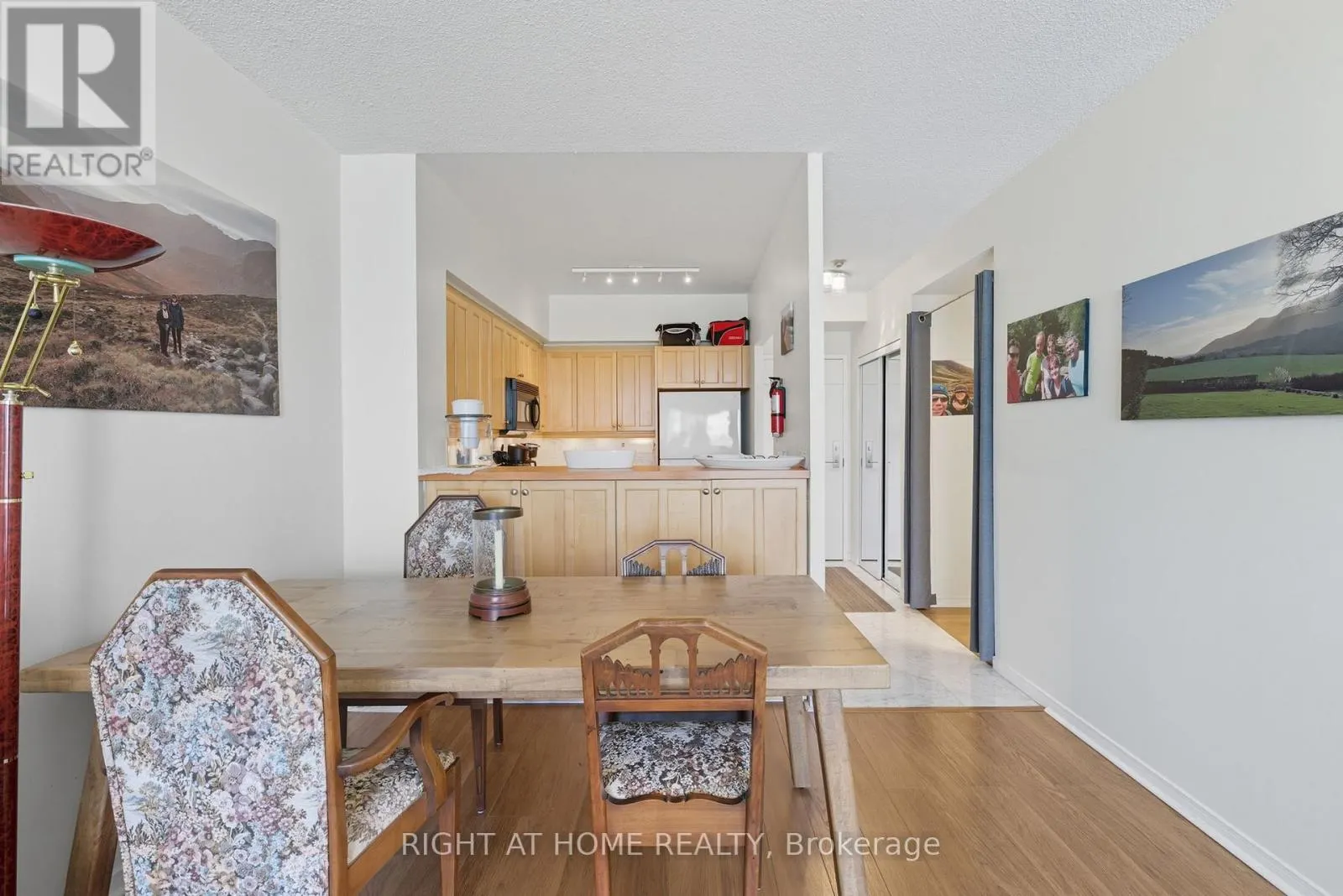 1306 - 2267 LAKE SHORE BOULEVARD W