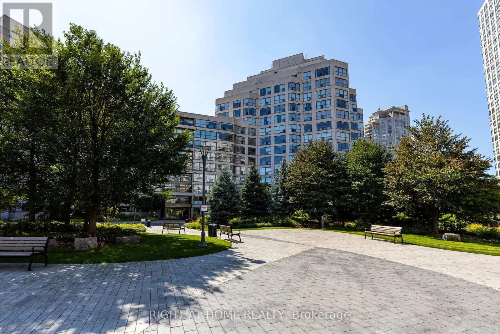 1306 - 2267 LAKE SHORE BOULEVARD W