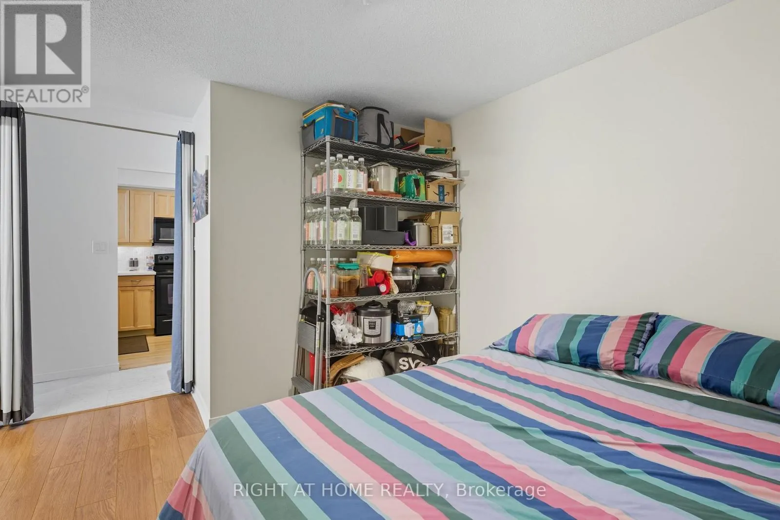 1306 - 2267 LAKE SHORE BOULEVARD W